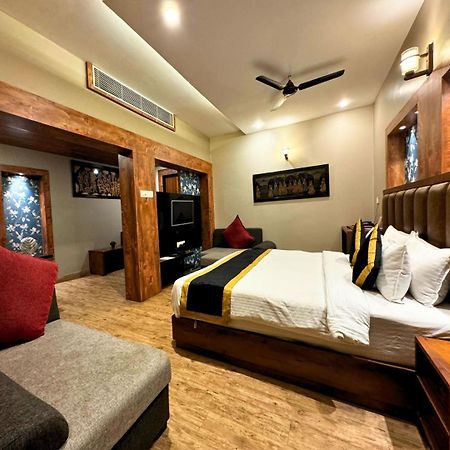 Hotel Runway Inn Pura Raghunath Luaran gambar