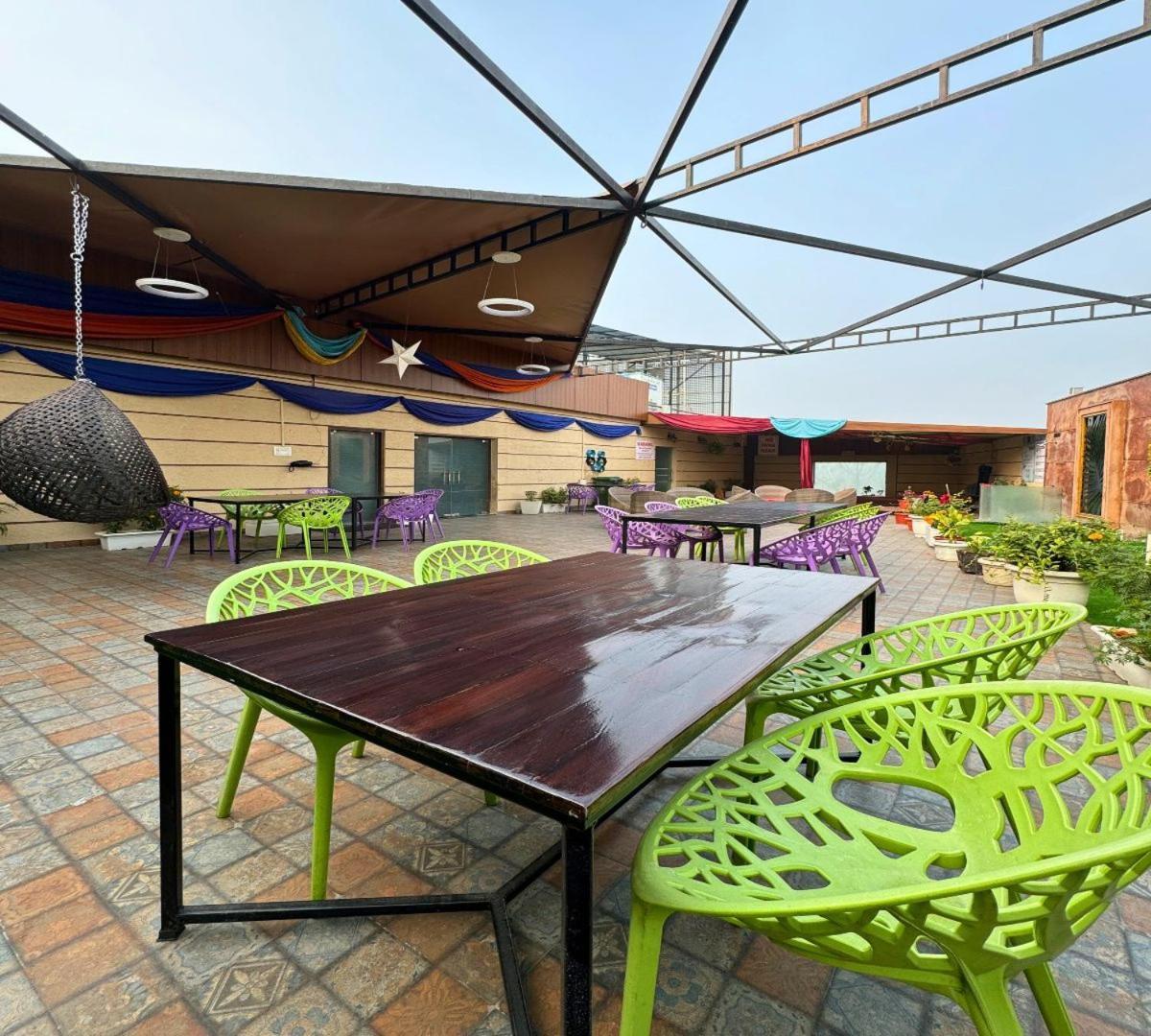 Hotel Runway Inn Pura Raghunath Luaran gambar